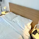 Bairro Alto Hostel *